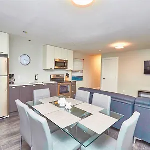 Luxury Boutique Two Bedroom 2b Canada