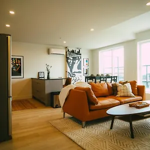 Chic Cozy Retreat - 2br - Stunning North End Views Apartment Halifax