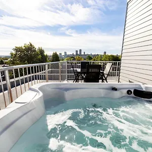 Aux Havres Urbains - Le Penthouse De La 3ième Avenue Canada