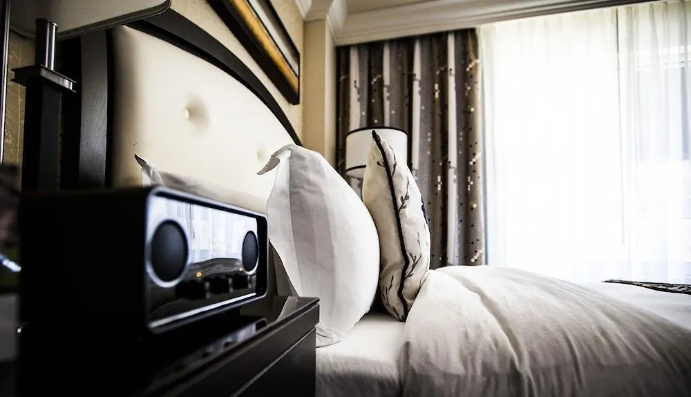 Le St-Martin Hotel Centre-Ville - Hotel Particulier Montreal